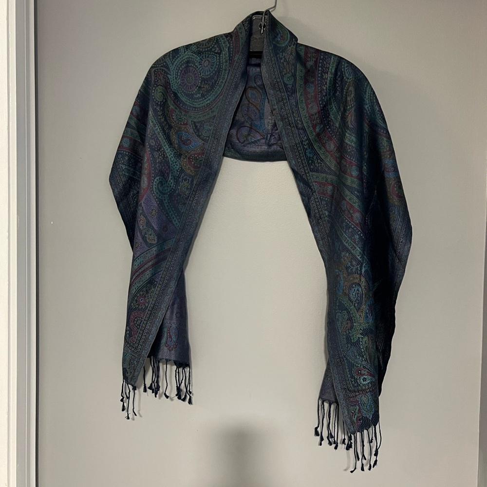 Haight and Ashbury 100% Silk Scarf Shawl Paisley Patterned with Fringe